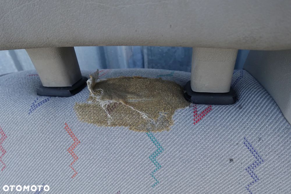 KANAPA FOTEL KOZIOŁEK PRAWY TYŁ VW T4 - 6