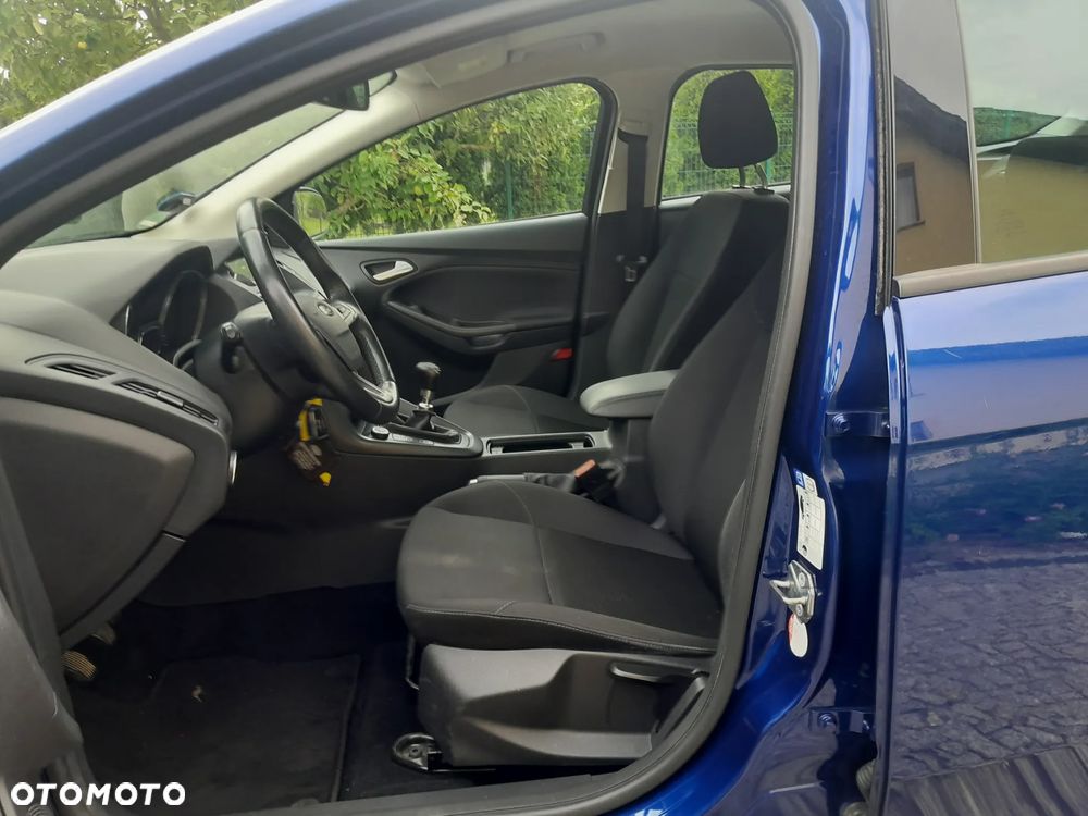 Ford Focus 1.5 TDCi DPF Start-Stopp-System Titanium - 6