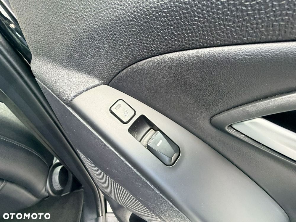 Hyundai ix35 - 33