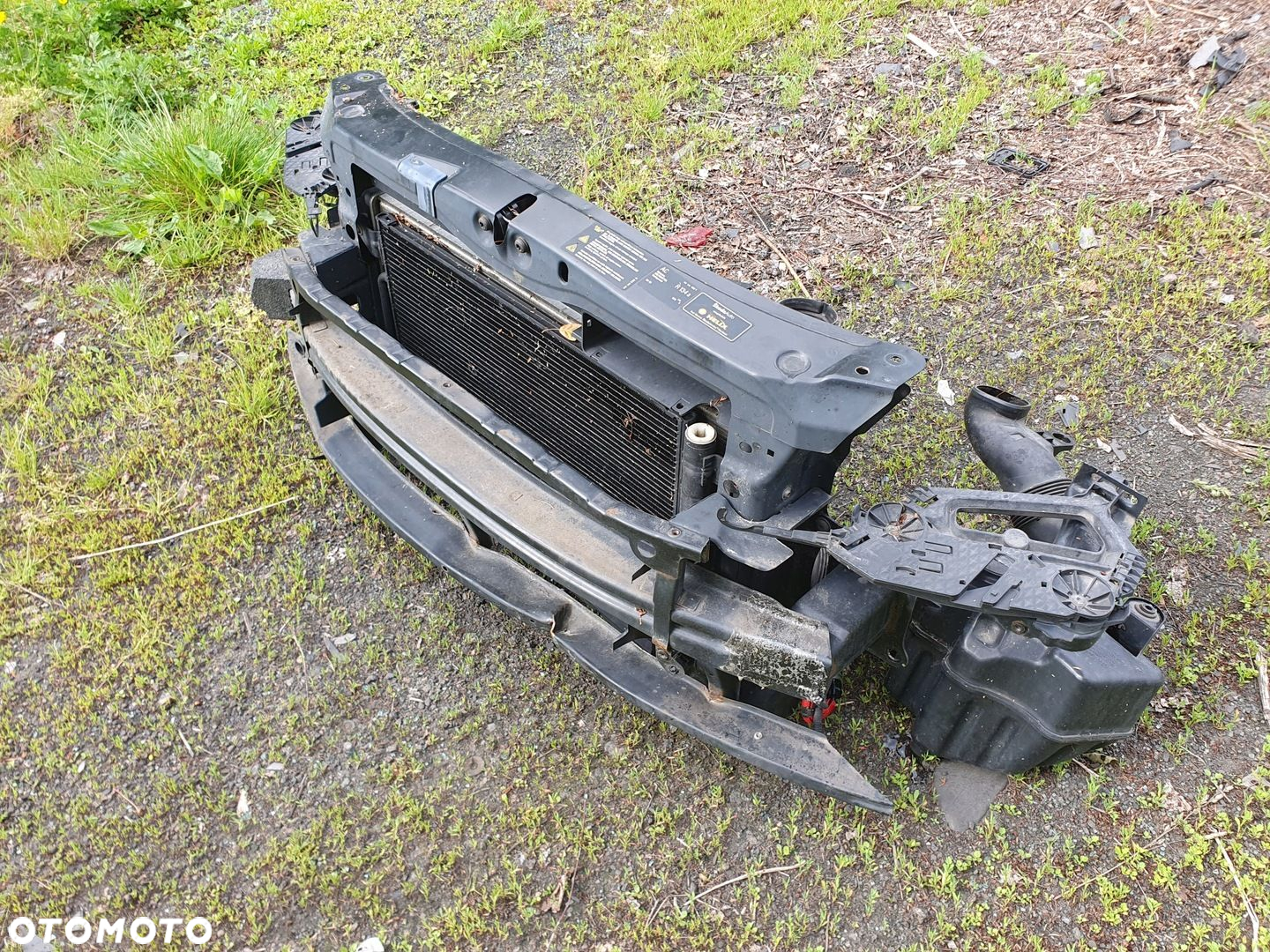 pas przedni okular wzmocnienie chłodnice belka SKODA OCTAVIA II 1.6B 06r - 3
