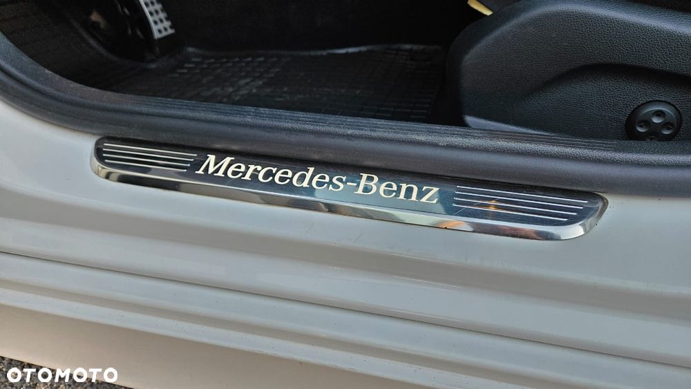 Mercedes-Benz Klasa E 220 d 4-Matic AMG - 13