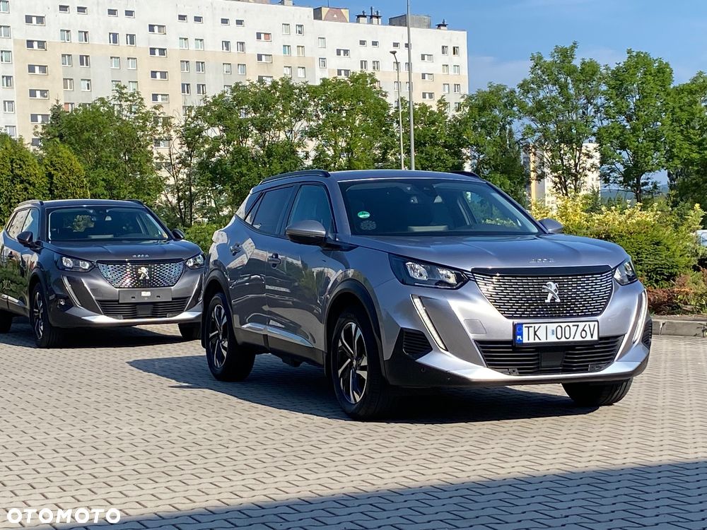 Peugeot 2008 1.5 BlueHDi Allure S&S - 11