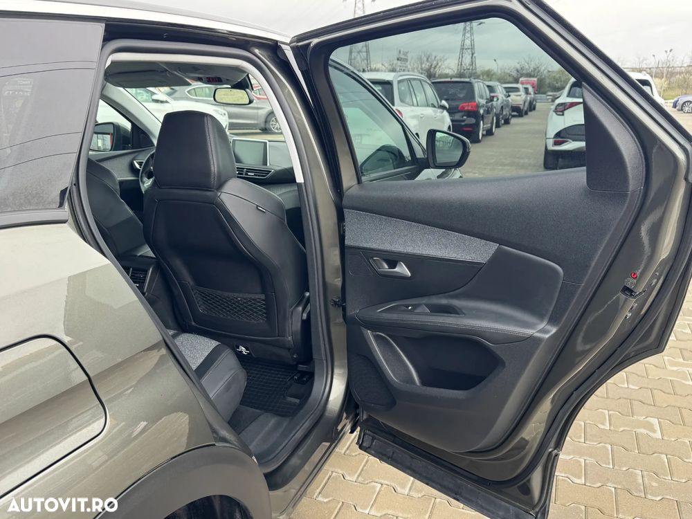 Peugeot 3008 BlueHDi 130 Stop & Start Allure - 23