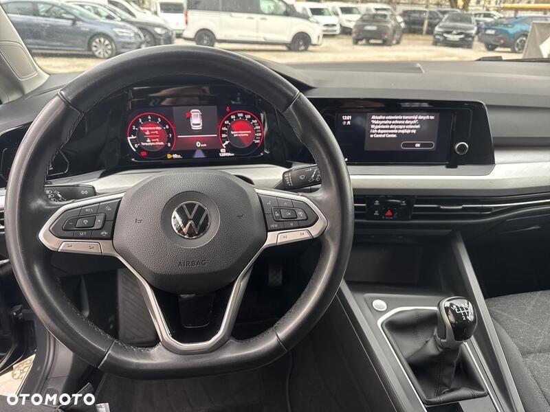 Volkswagen Golf - 11