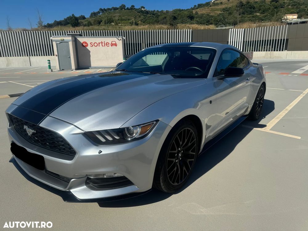 Ford Mustang - 6