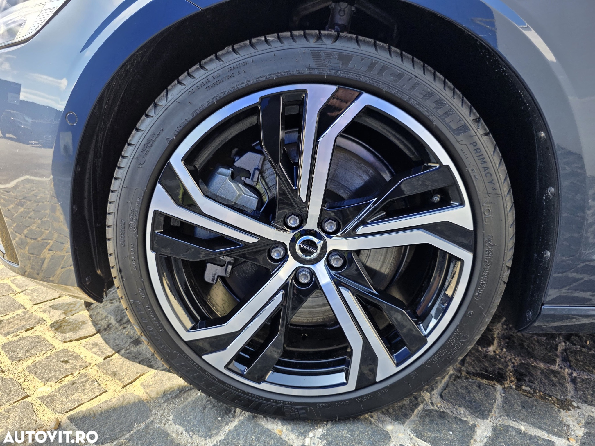 Volvo S60 B5 B AWD Ultimate Dark - 14