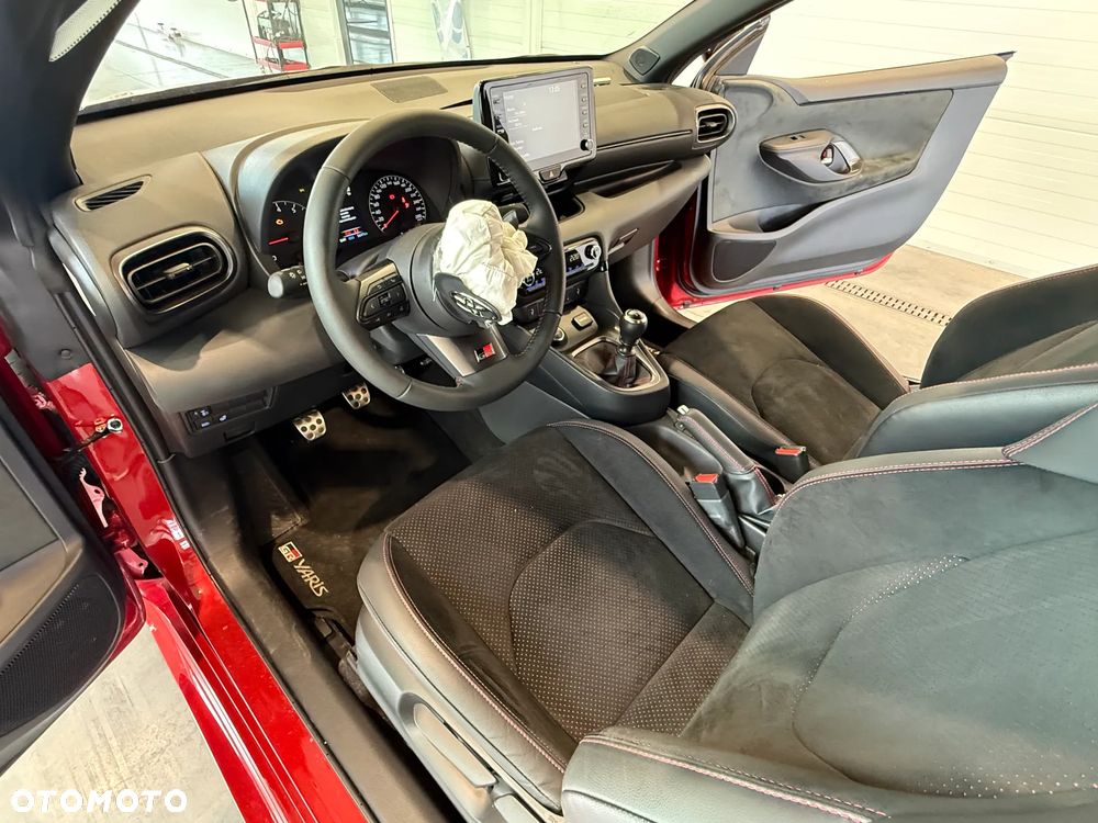 Toyota Yaris GR mit High-Performance-Paket - 8