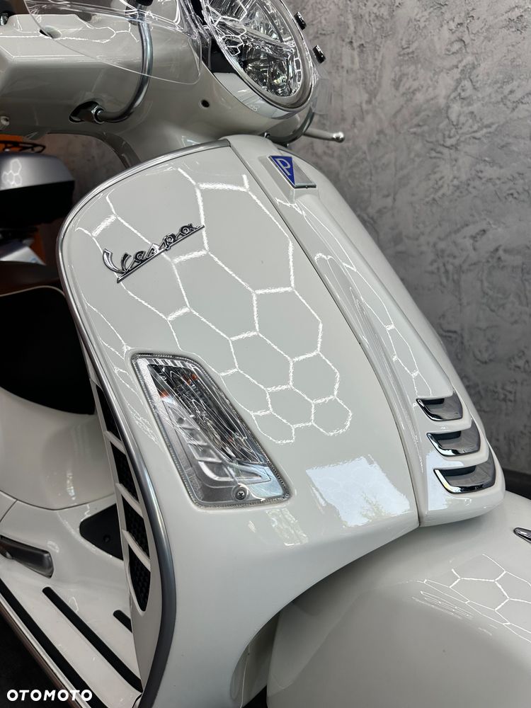 Vespa GTS - 11