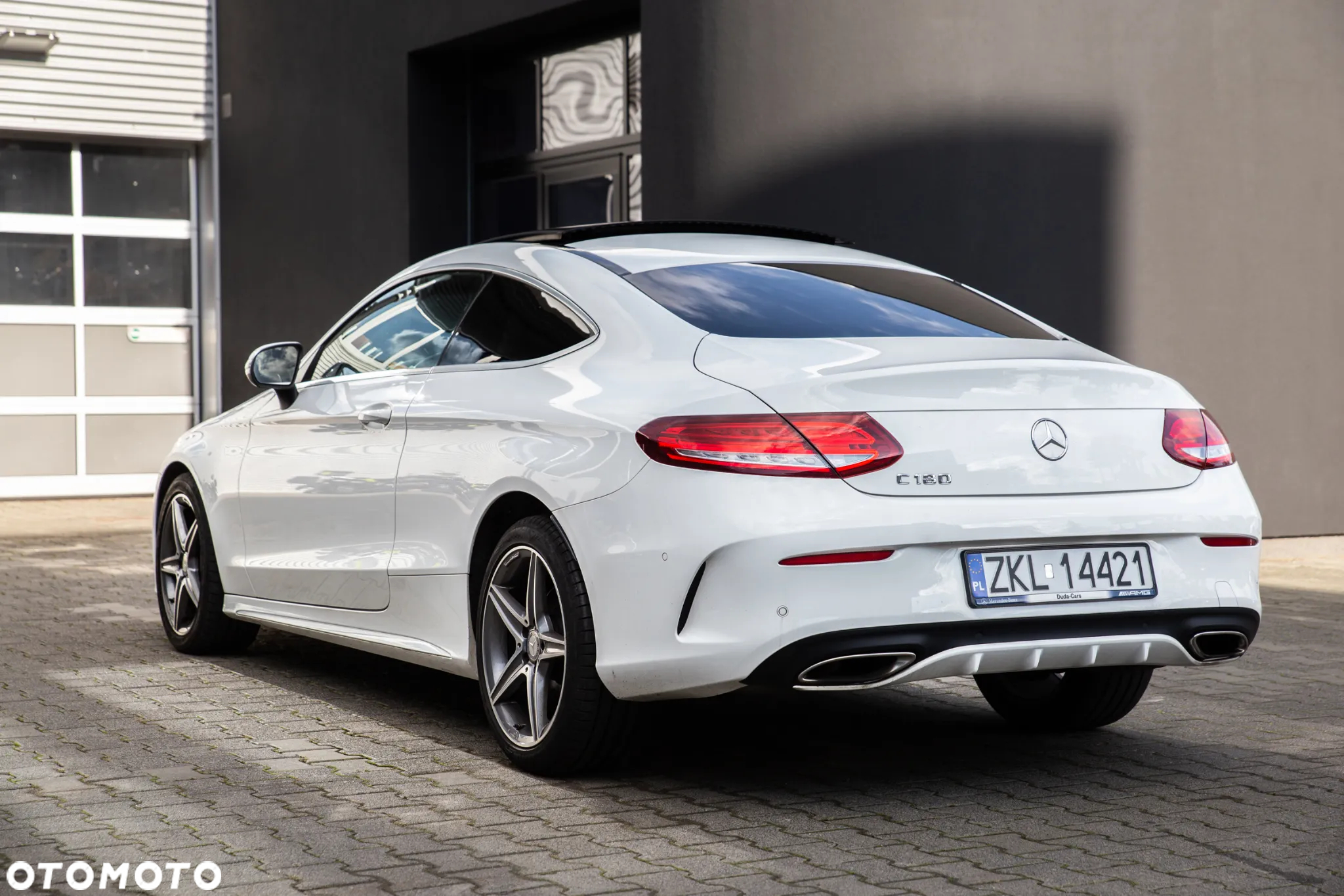 Mercedes-Benz Klasa C 180 7G-TRONIC - 9