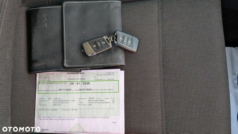 Volkswagen Passat - 21