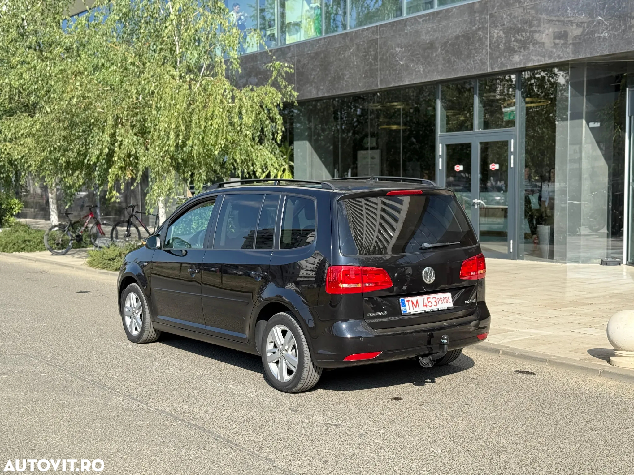 Volkswagen Touran 2.0 TDI DPF BlueMotion Technology MATCH - 6