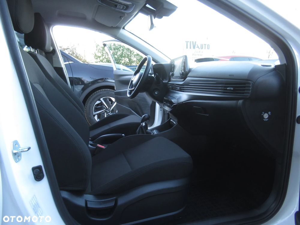 Hyundai i20 1.2 Modern - 9