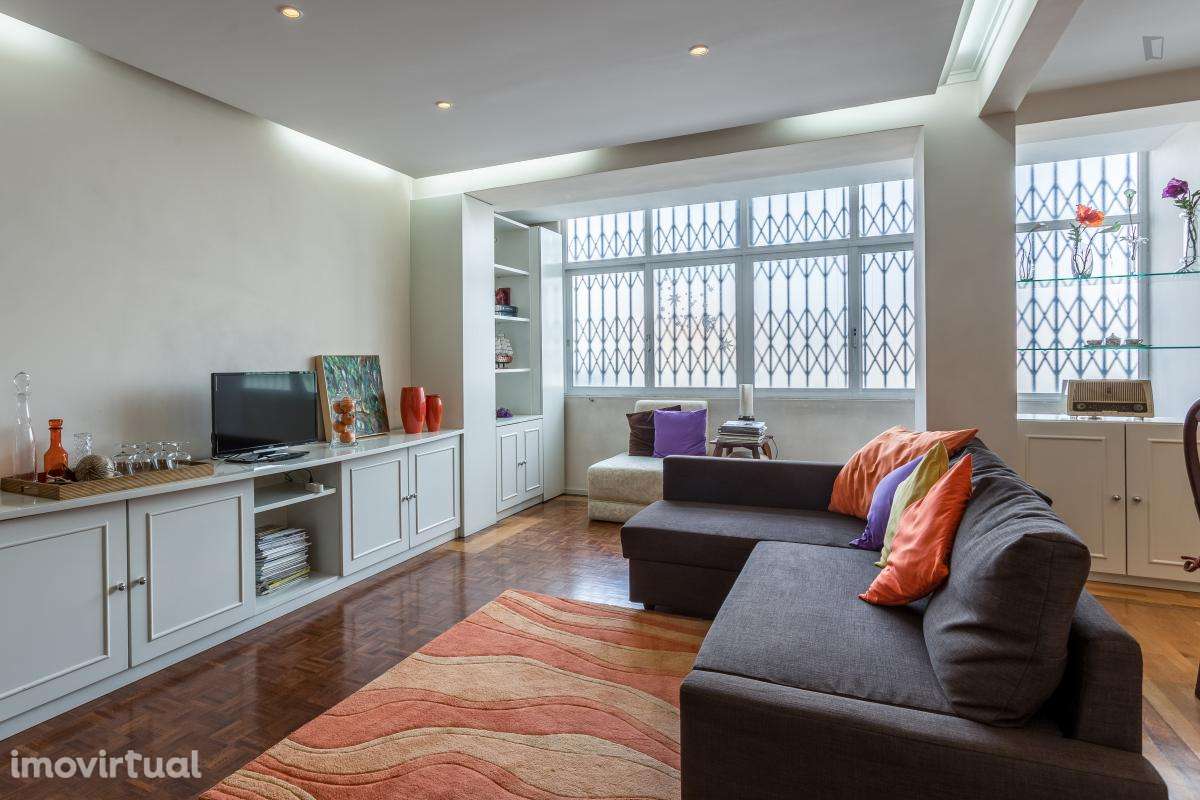 Apartamento com 2 quartos - localizado em Senhora da Hora Porto - Grande imagem: 4/25