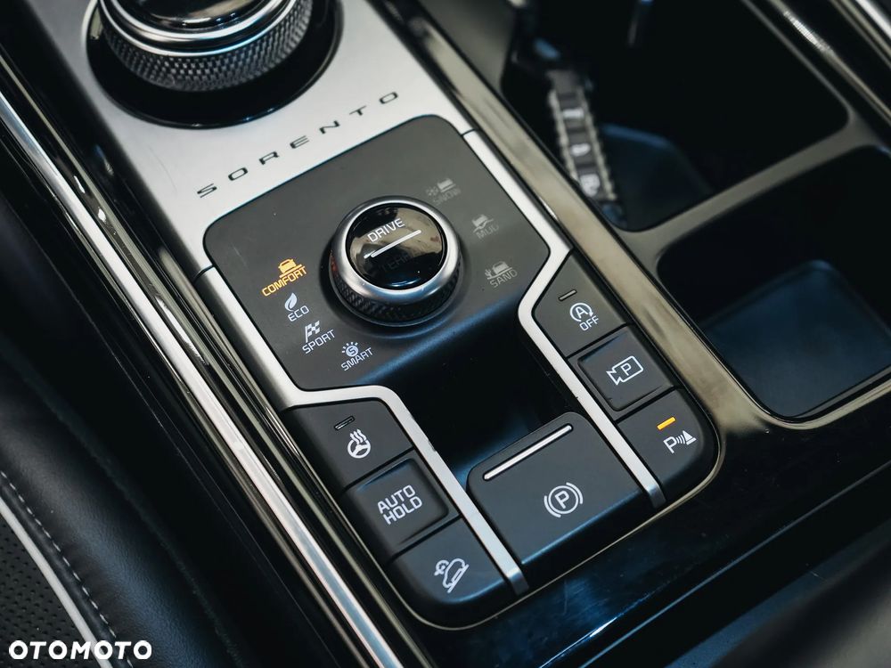 Kia Sorento 2.2 CRDi DCT8 AWD Platinum - 25