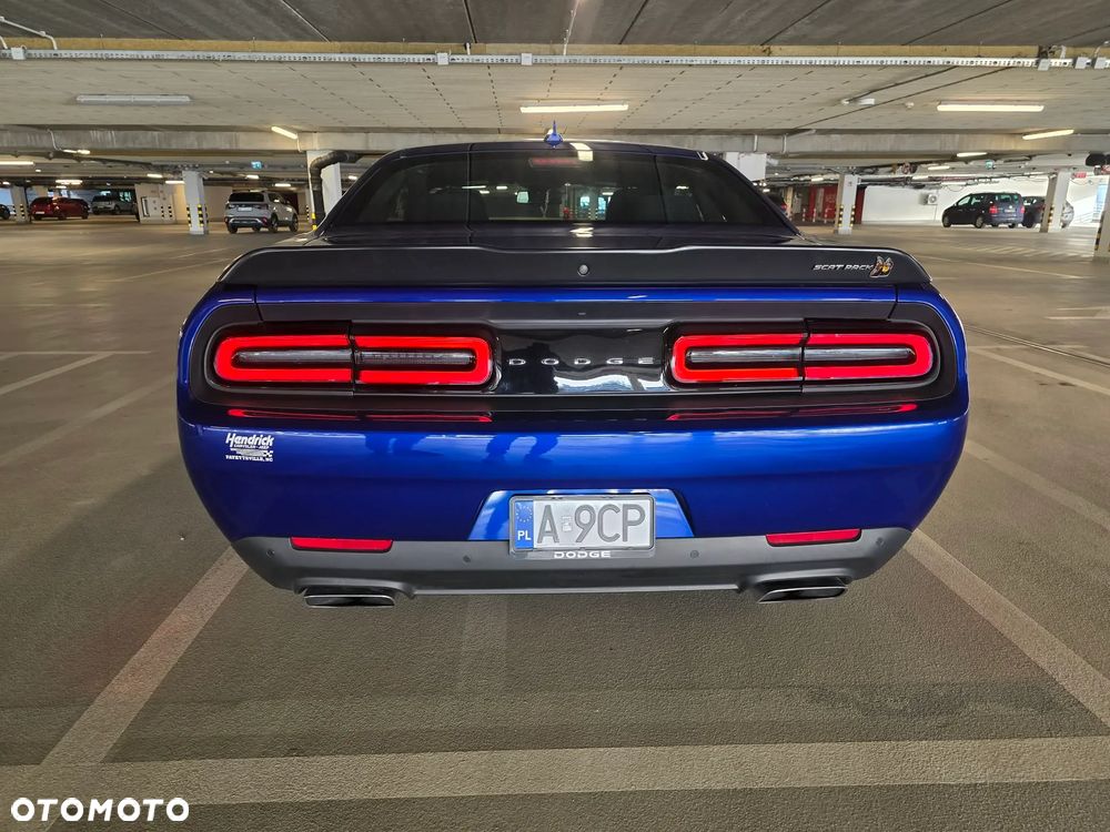 Dodge Challenger - 5