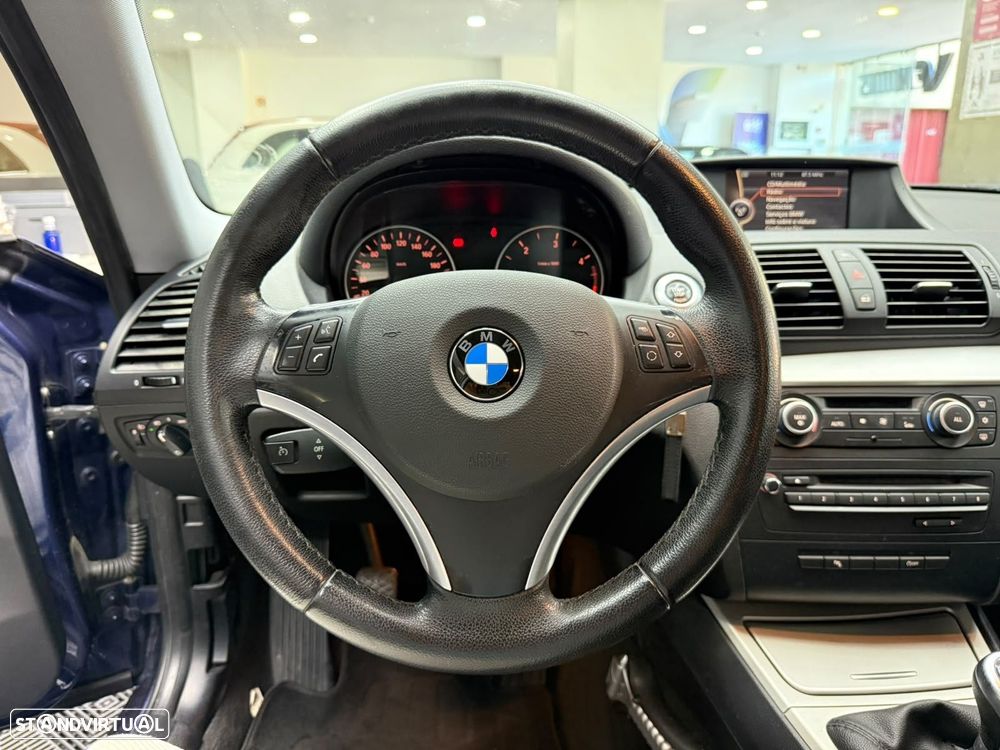 BMW 118 d Pack M - 10