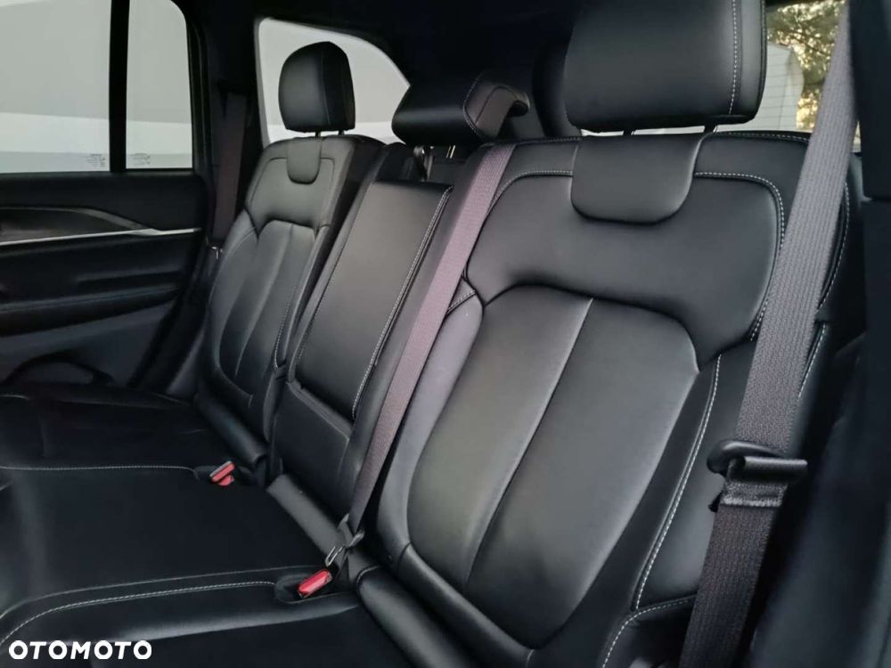 Jeep Grand Cherokee - 9