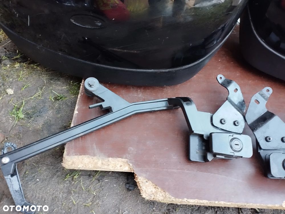 Triumph sprint 955 kufry boczne + stelaż - 2