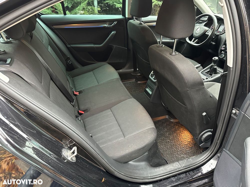Skoda Octavia 1.6 TDI Ambition - 25