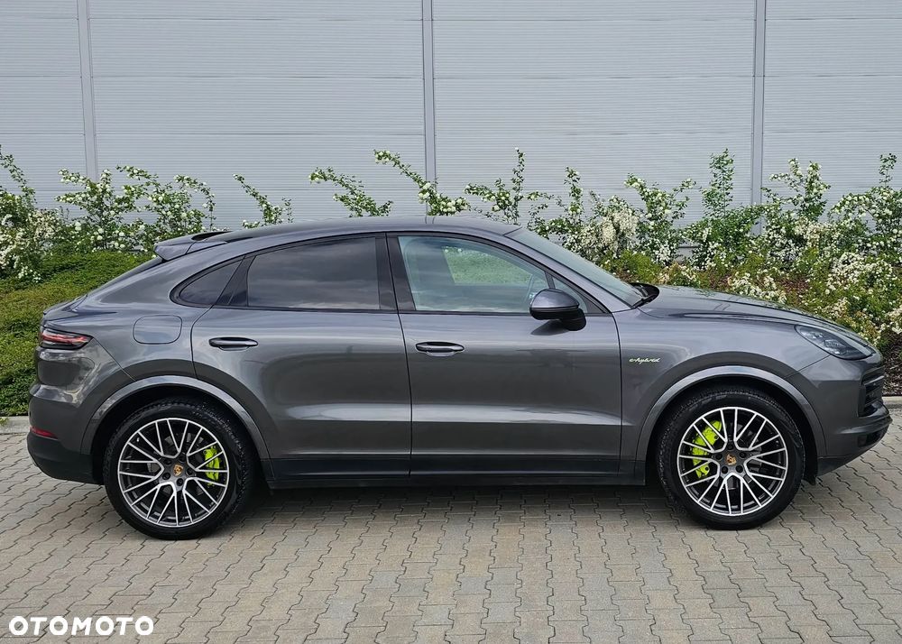 Porsche Cayenne - 5