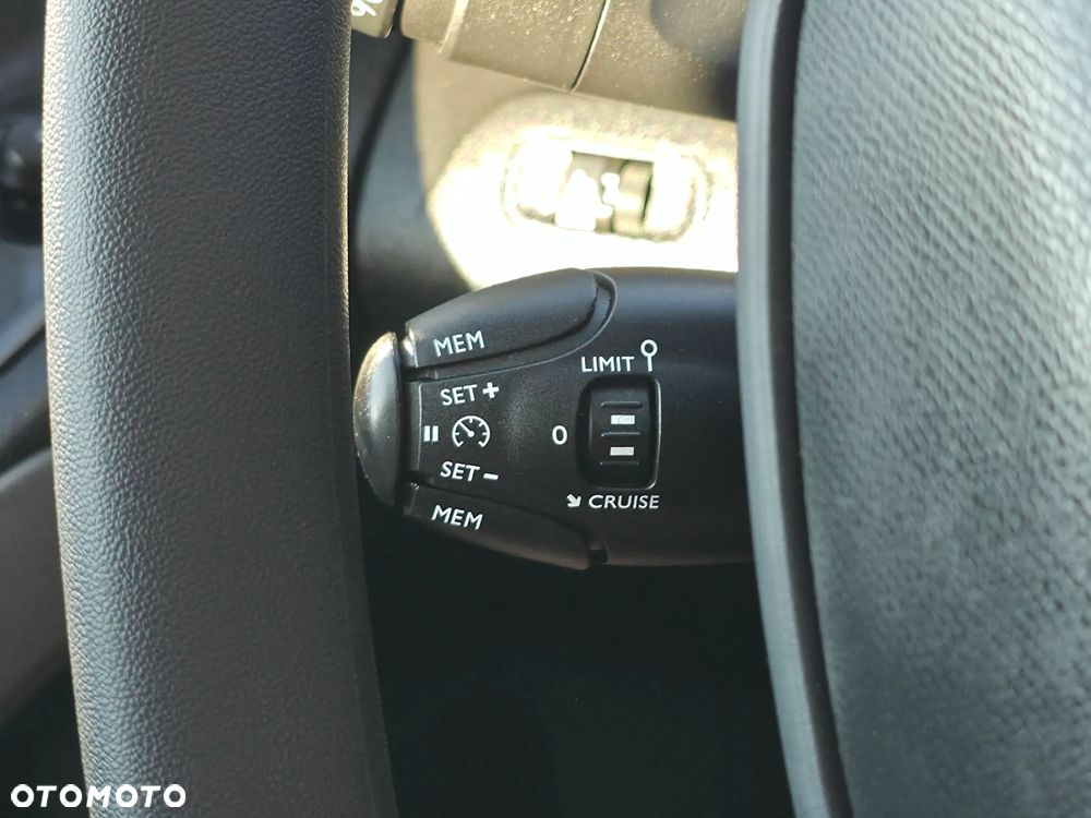 Peugeot Rifter 1.2 PureTech Active S&S - 30