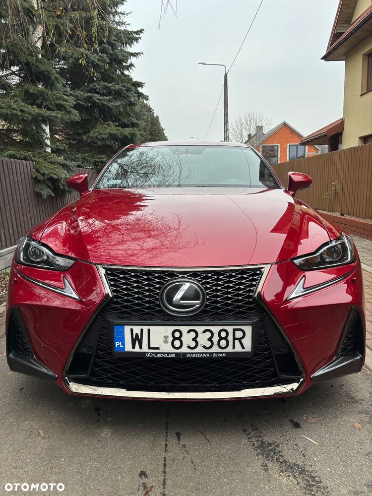 Lexus IS 200t / 300 F Sport - 5