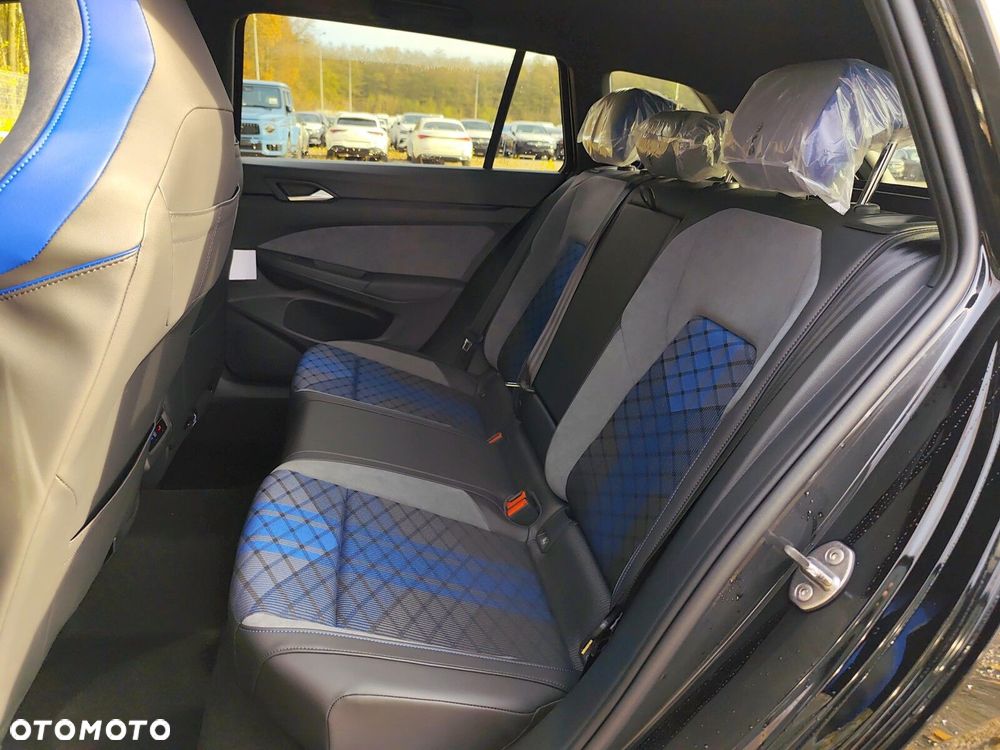 Volkswagen Golf Variant - 28