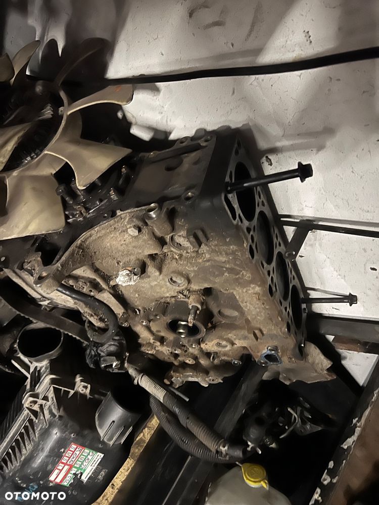 Dół silnika blok Kia Retona 2.0tdi - 1
