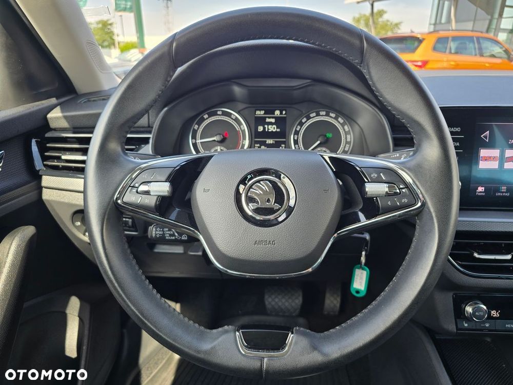 Skoda Kamiq 1.0 TSI Ambition DSG - 27