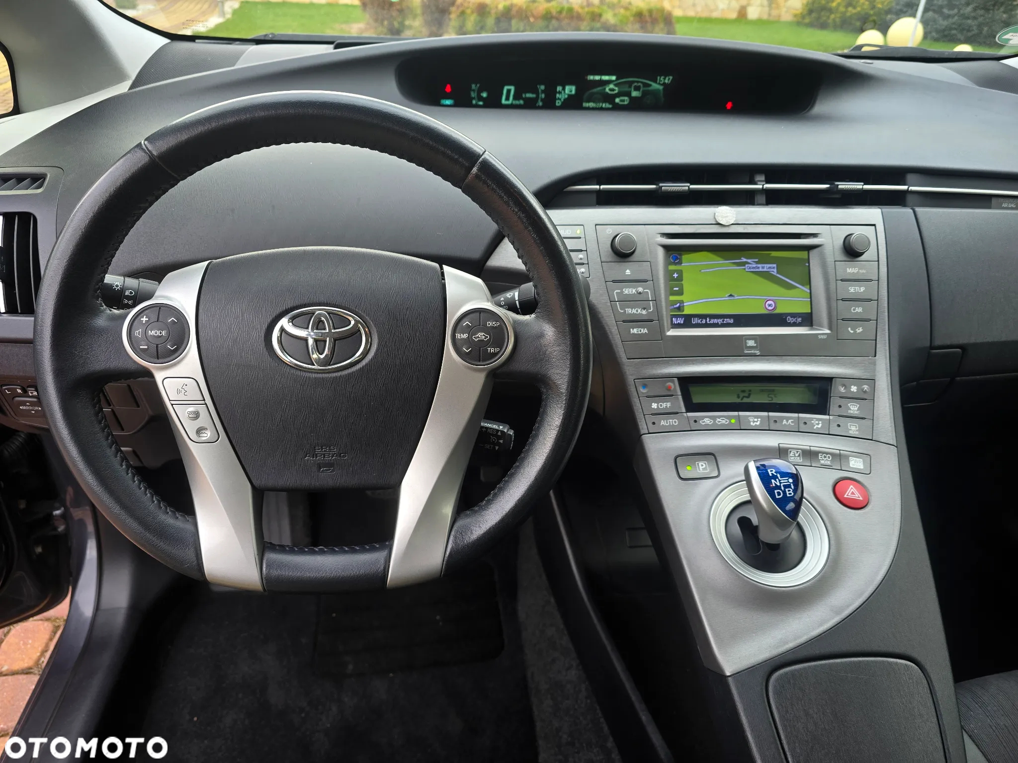 Toyota Prius 1.8 HSD Prestige - 21