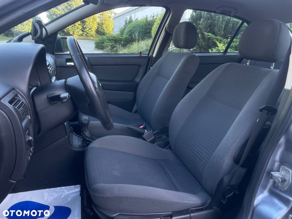Opel Astra 1.6 NJoy - 5