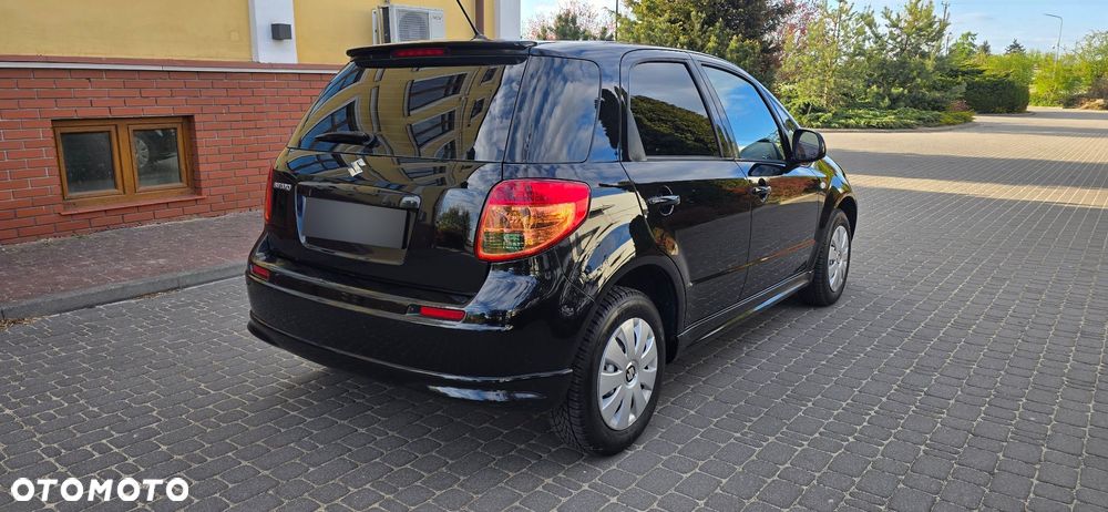 Suzuki SX4 1.6 Premium - 6