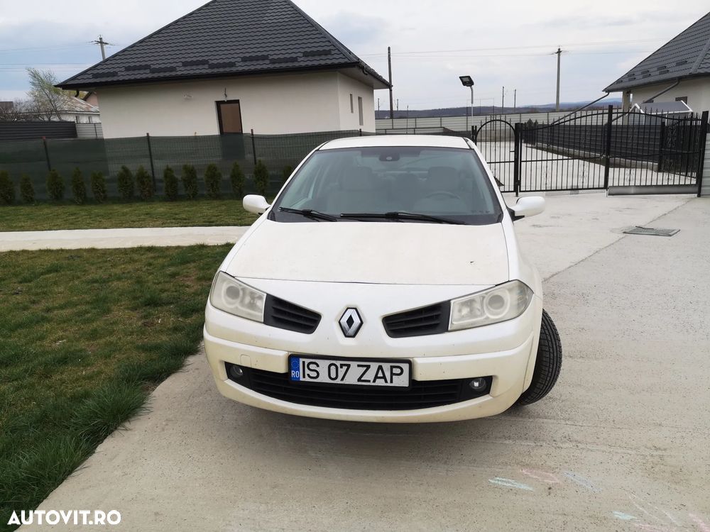 Renault Megane II Sedan 1.5 dCi Confort Privilege - 1