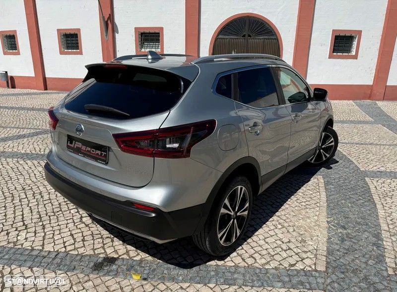 Nissan Qashqai 1.5 dCi N-Connecta J18+Led - 4