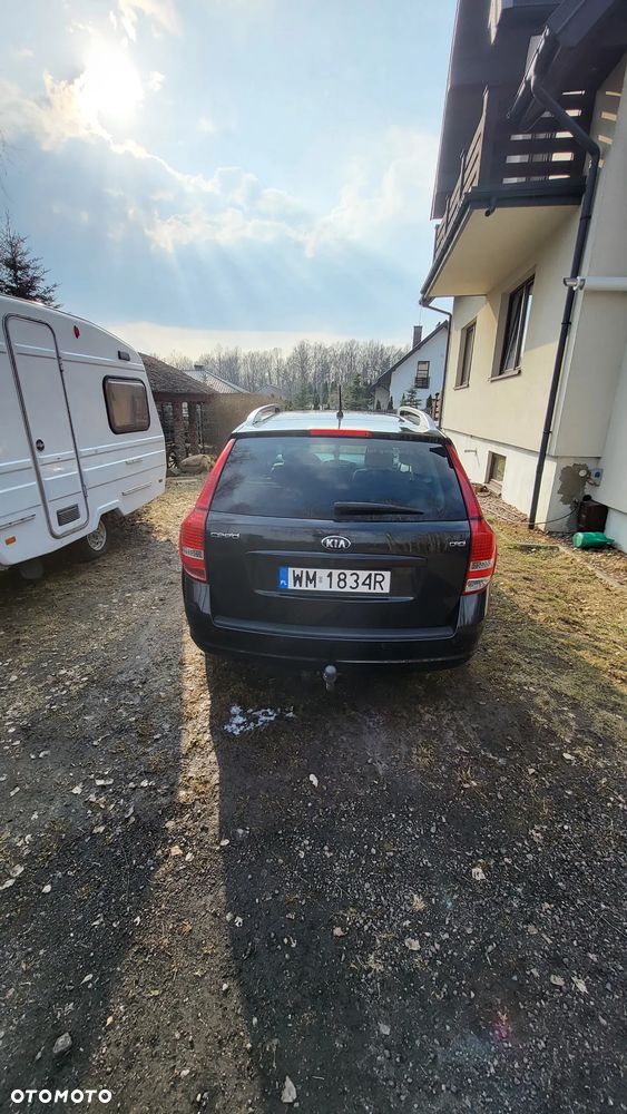 Kia Ceed 2.0 crdi Comfort + - 2