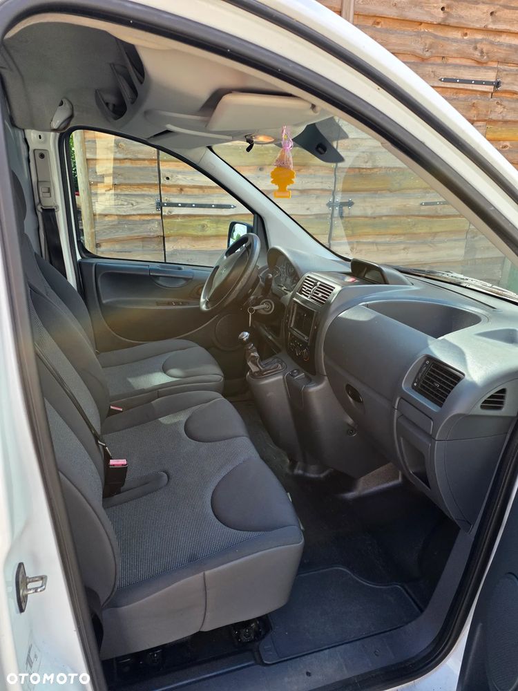 Peugeot Expert - 8