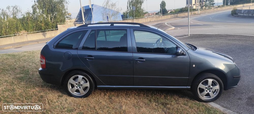 Skoda Fabia Break 1.2 Elegance - 4
