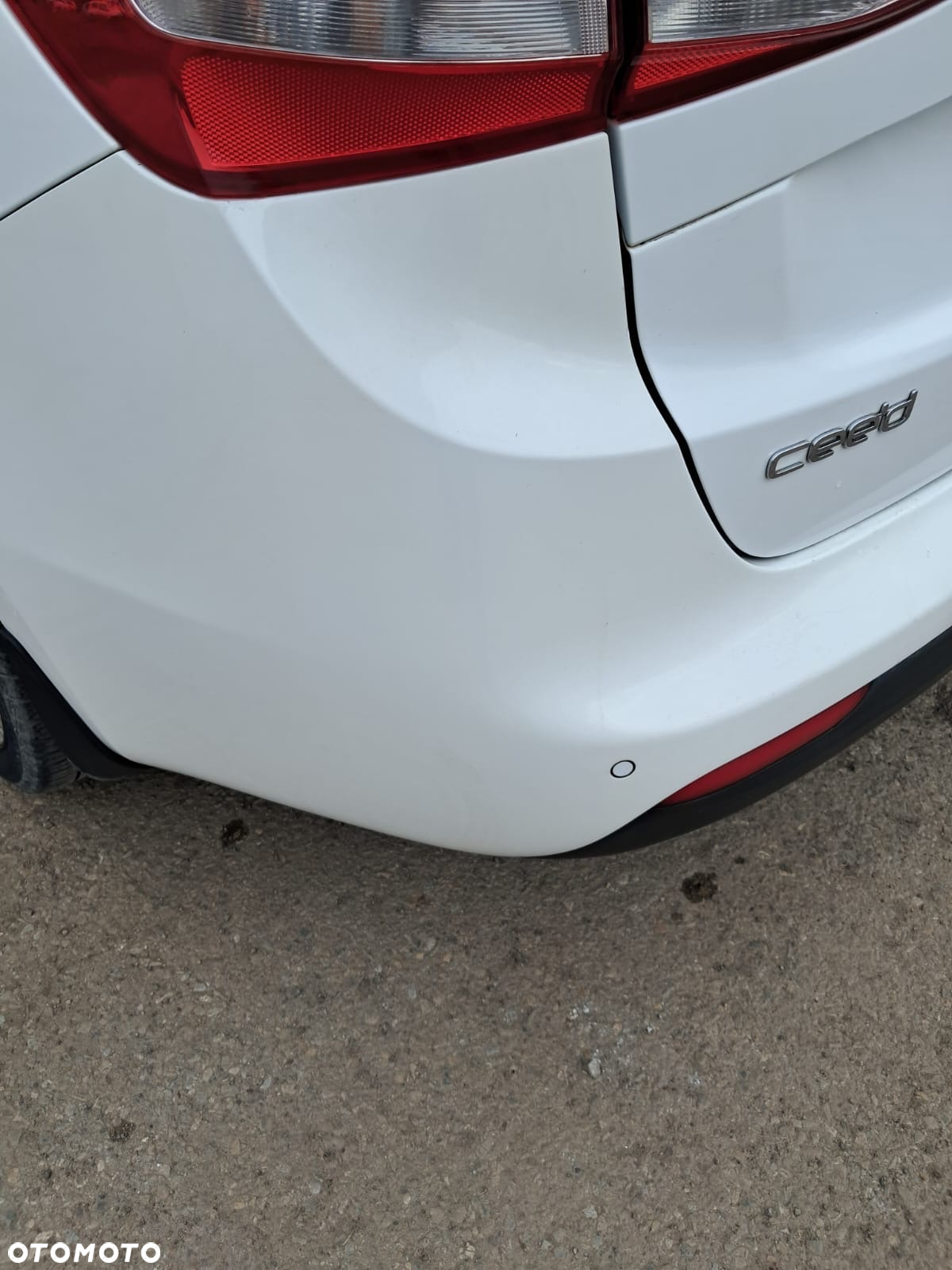 Kia Ceed 1.6 CRDi 136 ISG GT Line - 19
