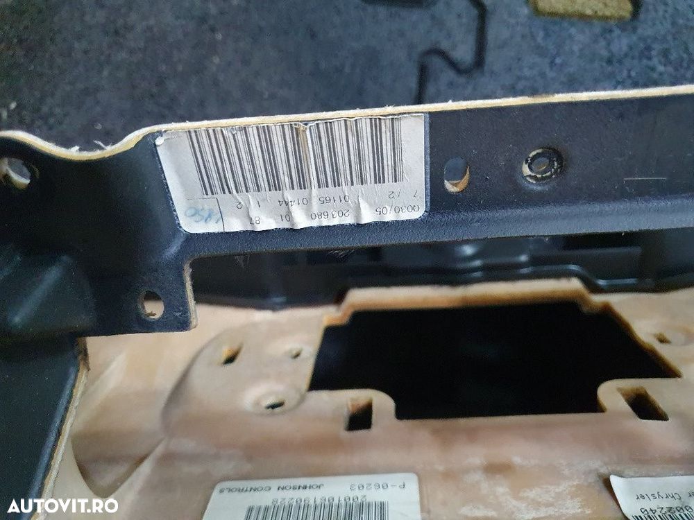 Plansa bord cu airbag pasager  MERCEDES-BENZ C-CLASS T-Model II S203 2001 - 2007 2.2 C 220 CDI OM 611.962  2036800187 - 3