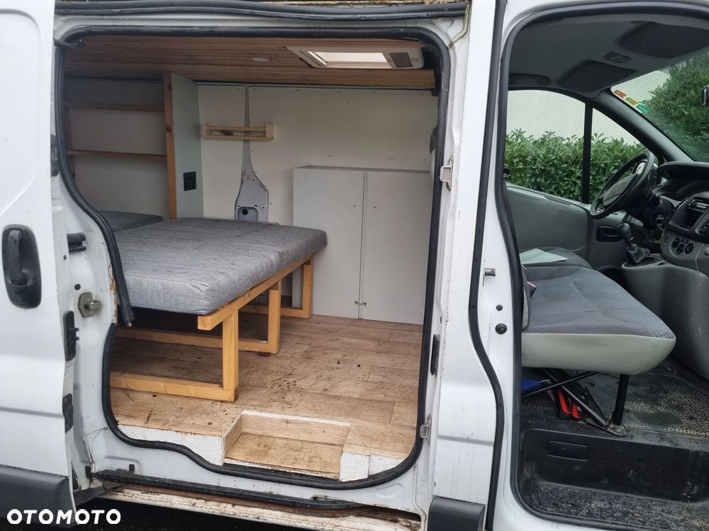 Renault Trafic - 13