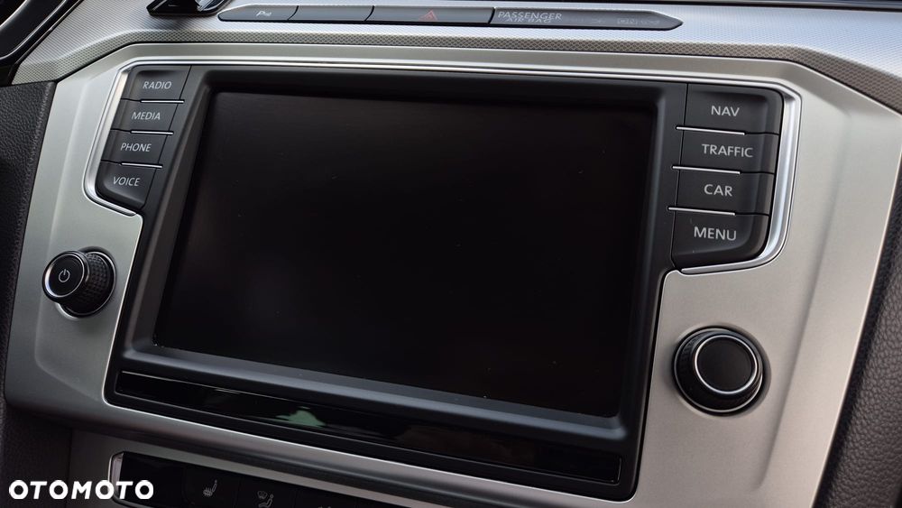 Volkswagen Passat 2.0 TDI SCR 4Mot DSG Comfortline - 35