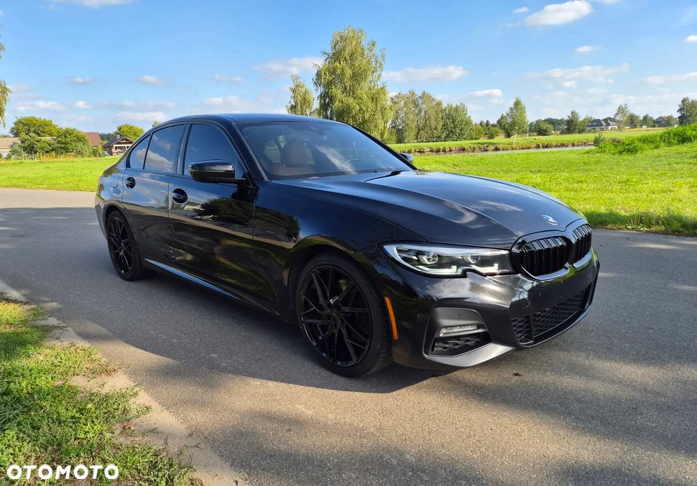 BMW Seria 3 330i xDrive M Sport Shadow - 9