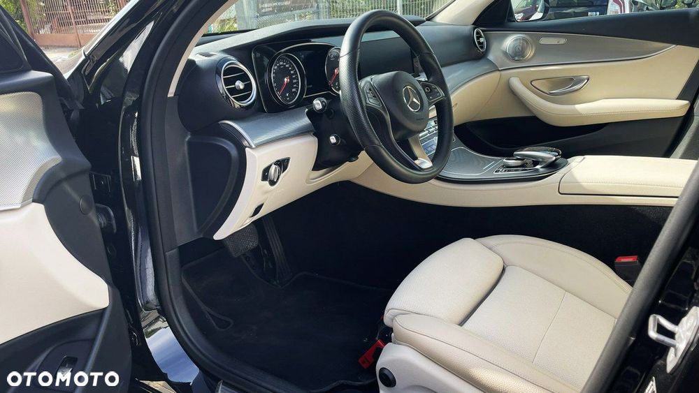 Mercedes-Benz Klasa E - 7