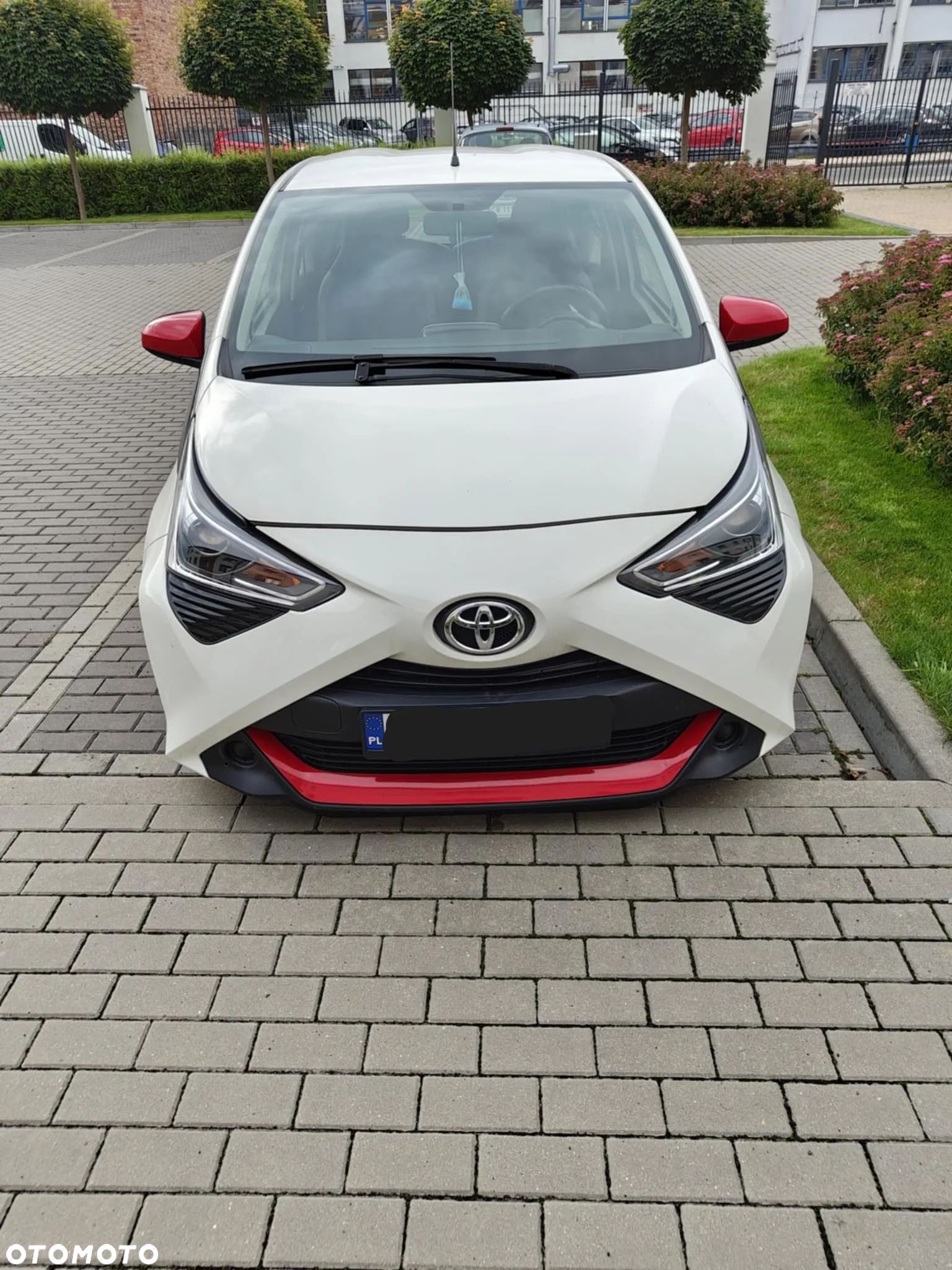 Toyota Aygo 1.0 VVT-i Color Edition - 1