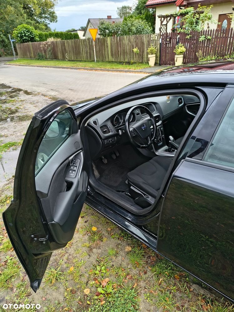 Volvo V40 D3 Base - 10
