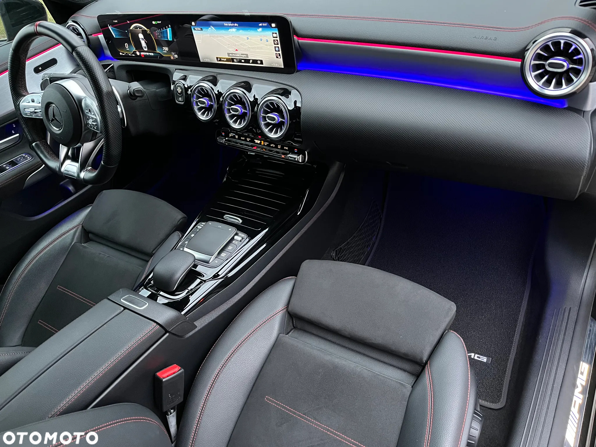 Mercedes-Benz CLA AMG 35 4-Matic 7G-DCT - 32