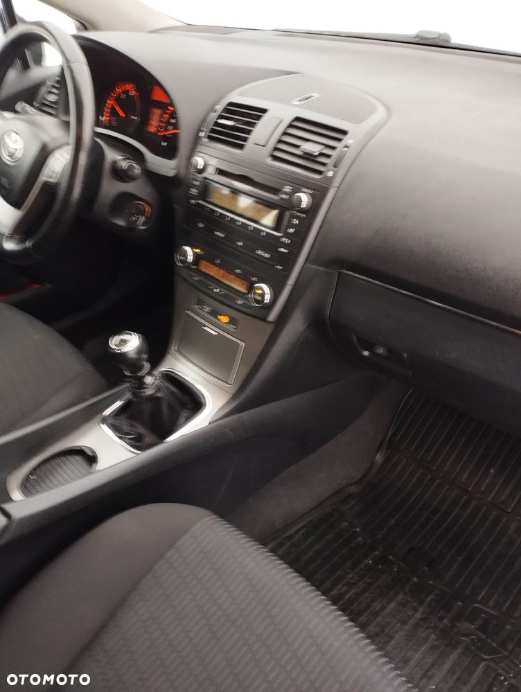 Toyota Avensis 2.0 D-4D Platinium - 8