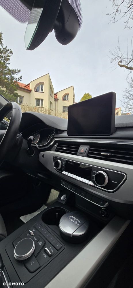 Audi A4 Avant 2.0 TFSI ultra Design S tronic - 29