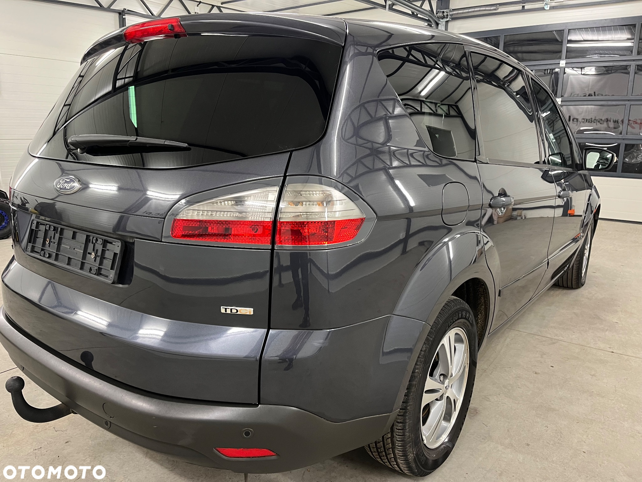 Ford S-Max 1.8 TDCi Trend - 25