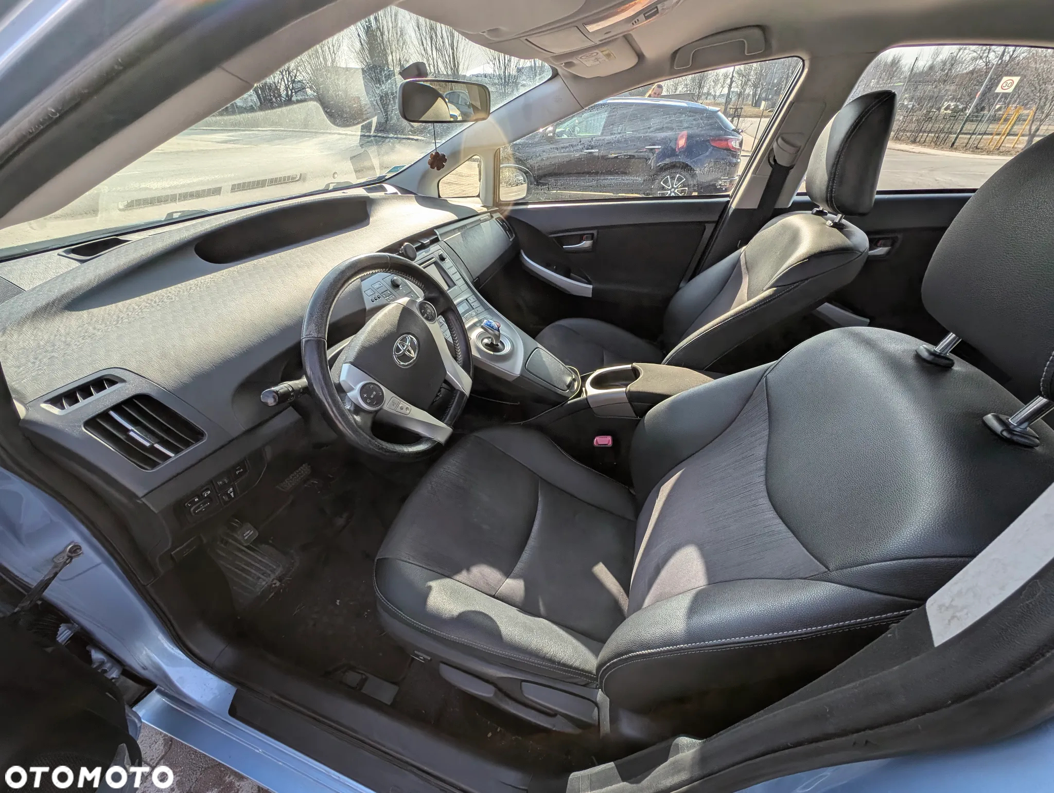 Toyota Prius Plug-in 1.8 HSD Prestige - 5